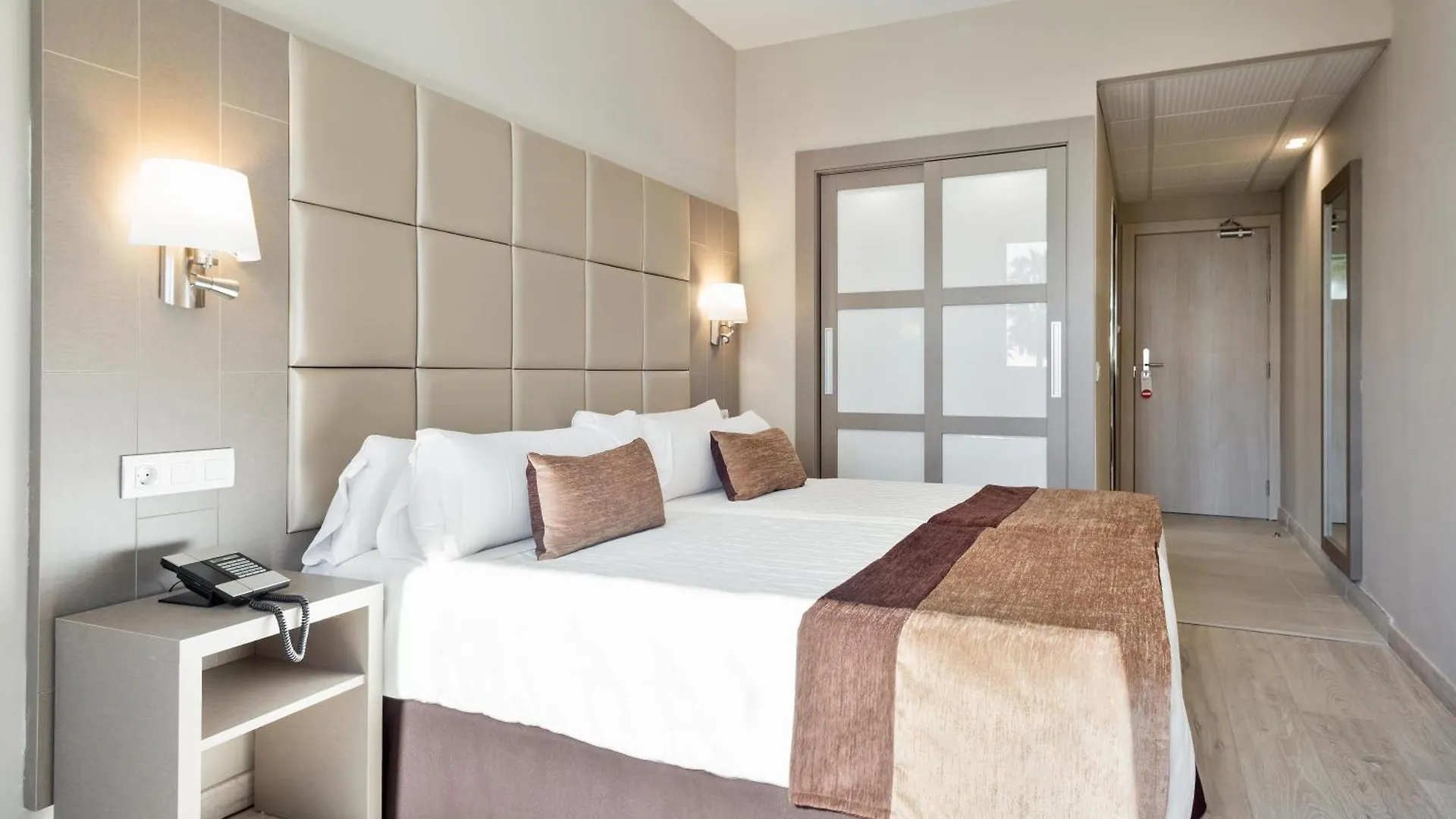 Hotel Best Front Maritim Barcellona 4*,  Spagna